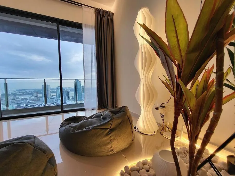 Ultimate Skyline Penthouse W Bathtub 3 Bedroom 6 Pax Johor Bahru 0*,