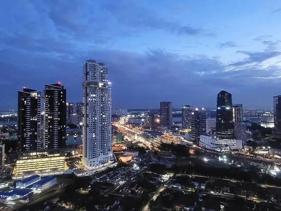 Lägenhet Ultimate Skyline Penthouse W Bathtub 3 Bedroom 6 Pax Johor Bahru