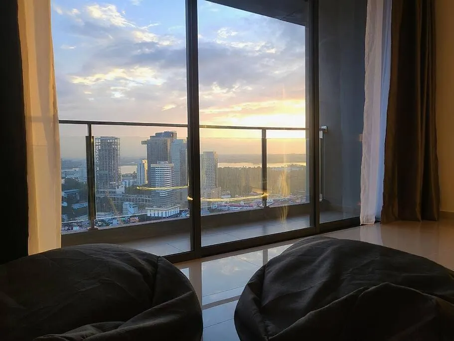Lägenhet Ultimate Skyline Penthouse W Bathtub 3 Bedroom 6 Pax Johor Bahru