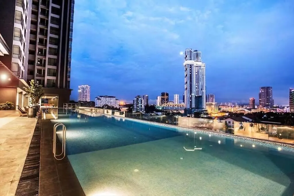 Ultimate Skyline Penthouse W Bathtub 3 Bedroom 6 Pax Johor Bahru Lägenhet